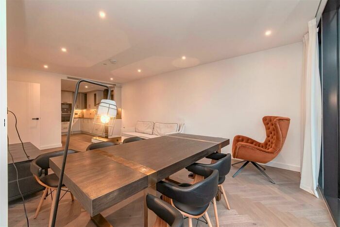 2 Bedroom Apartment To Rent In Merino Gardens, London, E1W