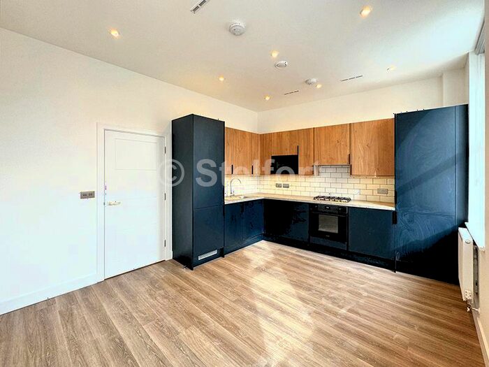 2 Bedroom Flat To Rent In Barking Road, London, E13
