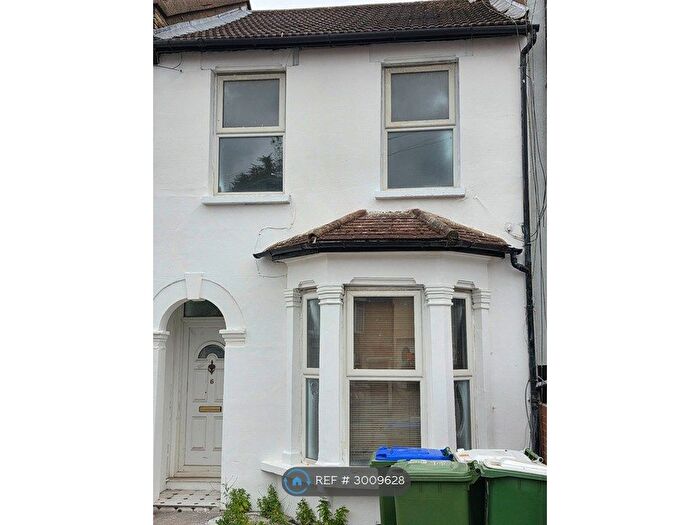 3 Bedroom Terraced House To Rent In Gladeswood Road, Belvedere, DA17