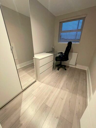 Studio To Rent In Finchley Road, London, NW3