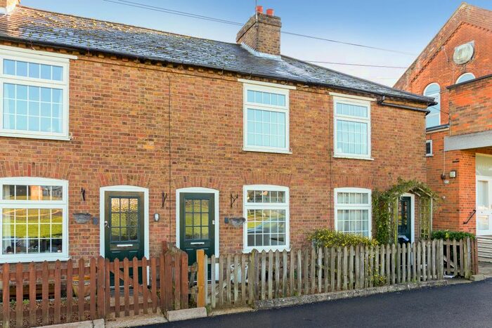 2 Bedroom Terraced House To Rent In Gold Hill East, Chalfont St. Peter SL9