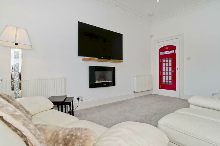 3 Bedroom Flat To Rent In , St Johns Road, Edinburgh, EH12