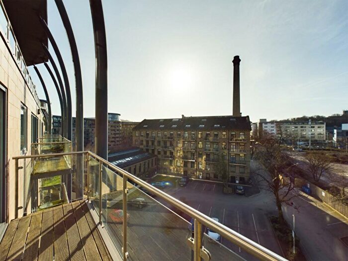 1 Bedroom Apartment To Rent In , Victoria Mills, Salts Mill Road, Shipley, VM1