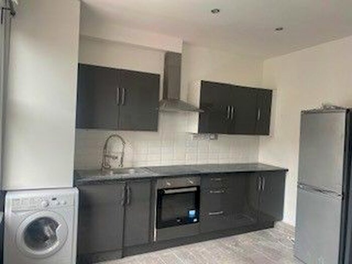 3 Bedroom Maisonette To Rent In Flat C, Elm Park, London, SW2