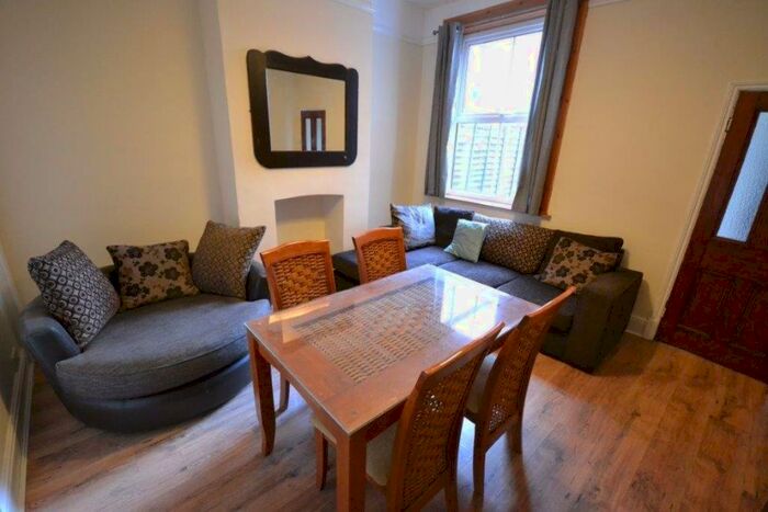 4 Bedroom Property To Rent In Norfolk Street, Leicester, LE3