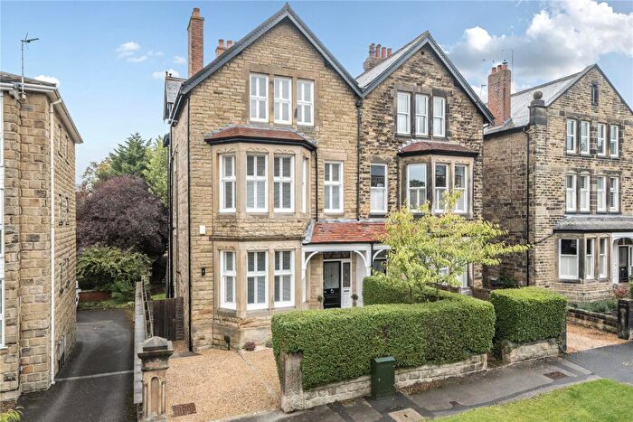 5 Bedroom Semi-Detached House For Sale In West End Avenue, Harrogate, HG2