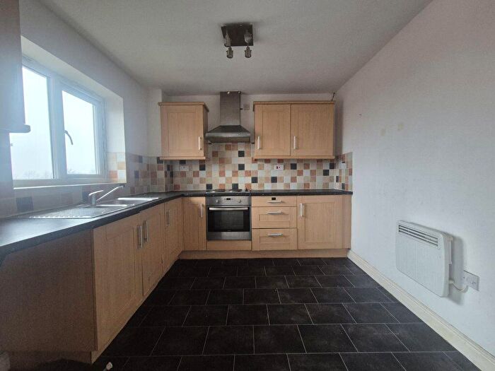 2 Bedroom Flat To Rent In Harvest Road, Rowley Regis, B65