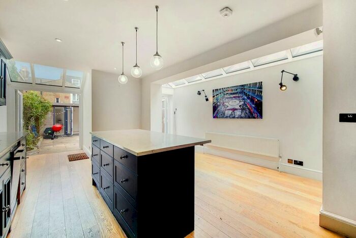 4 Bedroom Terraced House To Rent In Kingwood Road, Bishop's Park, London, SW6