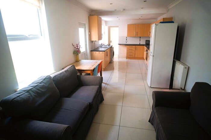 5 Bedroom House To Rent In Moy Road, Cardiff, CF24