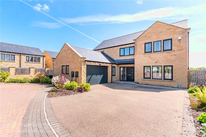 4 Bedroom Detached House For Sale In Stocksmead Court, Stocksmoor, Huddersfield, West Yorkshire, HD4