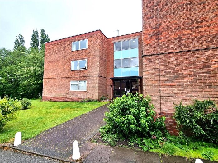 2 Bedroom Flat To Rent In Wingate Court, Blackberry Lane, Sutton Coldfield, West Midlands, B74