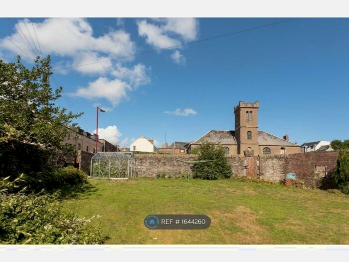 2 Bedroom Flat To Rent In Bank Street, Crieff, PH7