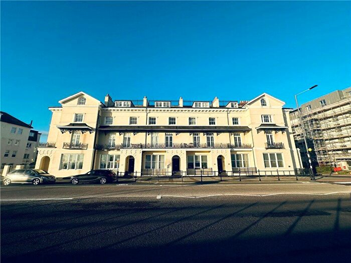 2 Bedroom Apartment For Sale In South Parade, Southsea, Hampshire, PO4