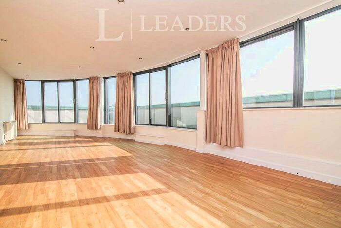 2 Bedroom Flat To Rent In Avoca Court, Cheapside, B12