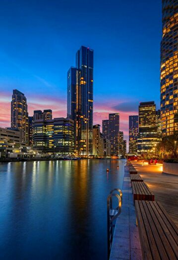 2 Bedroom Flat For Sale In South Quay Plaza, Canary Wharf, E14