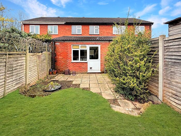 3 Bedroom Terraced House For Sale In Fensome Drive, Houghton Regis, LU5