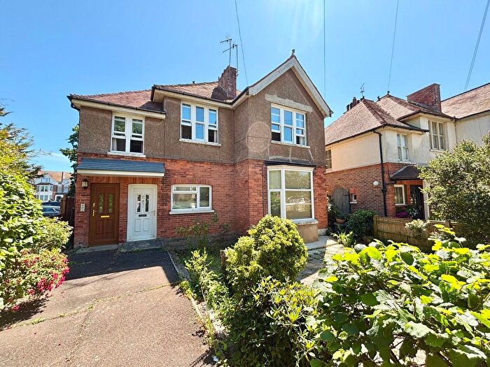 3 Bedroom Maisonette For Sale In Woodville Road, Bexhill-On-Sea, TN39
