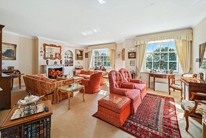 4 Bedroom Flat For Sale In Rivermead Court, Ranelagh Gardens, Fulham, London, SW6