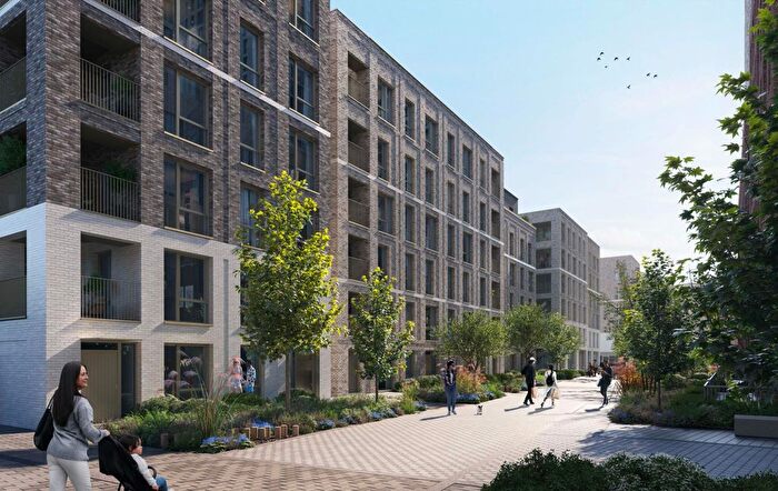 2 Bedroom Flat For Sale In Joseph Avenue, Friary Park, London, W3