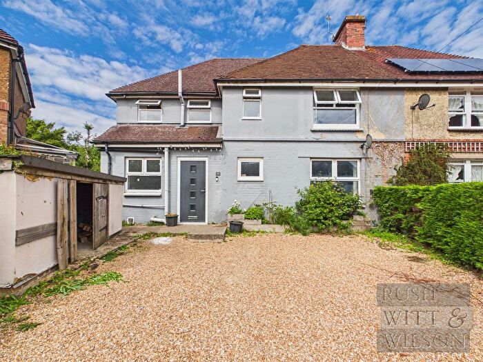 4 Bedroom Semi Detached House For Sale In Senlac Gardens, Battle, TN33