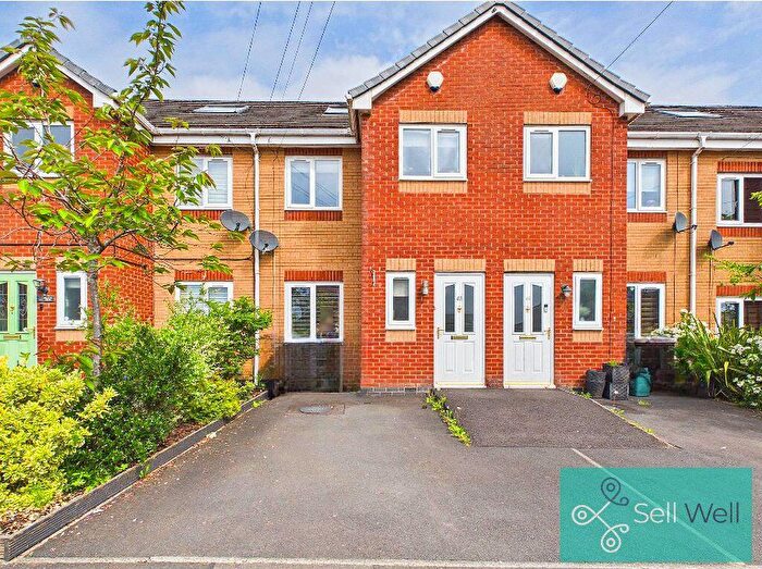 4 Bedroom Terraced House For Sale In Hill Top Road, Worsley, Manchester, M28