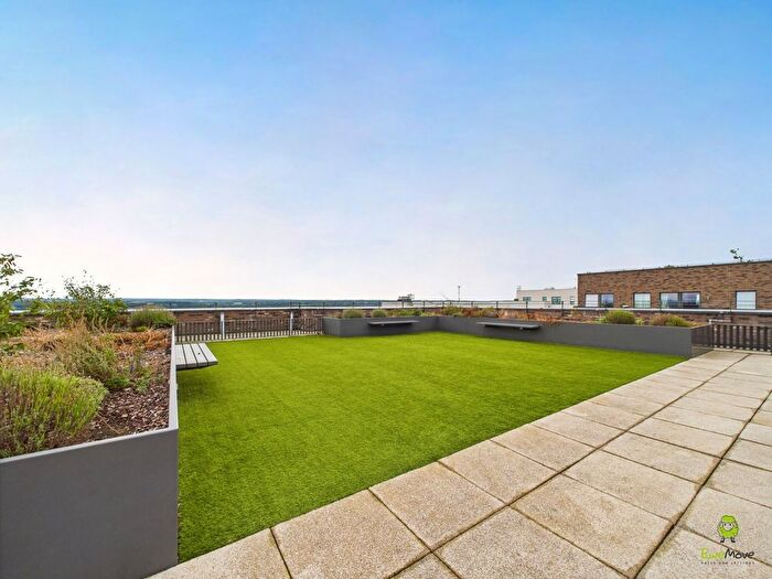 2 Bedroom Flat For Sale In Craft Court, Regal Walk, Bexleyheath, Kent, DA6