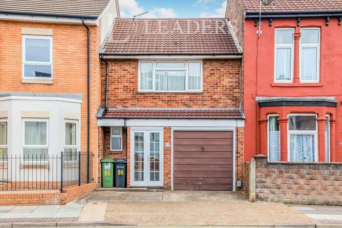 2 Bedroom Town House To Rent In Copnor Road, Portsmouth, PO3