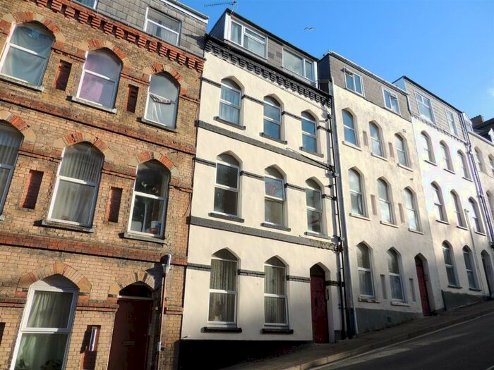 1 Bedroom Flat To Rent In Flat, Oxford Grove, EX34