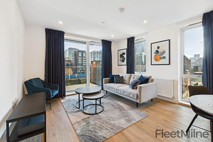 2 Bedroom Flat To Rent In The Fazeley, Snow Hill Wharf, Shadwell Street, Birmingham, B4