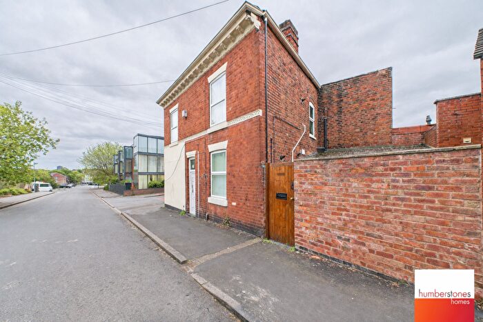 1 Bedroom Flat To Rent In Raglan Road, Smethwick, B66