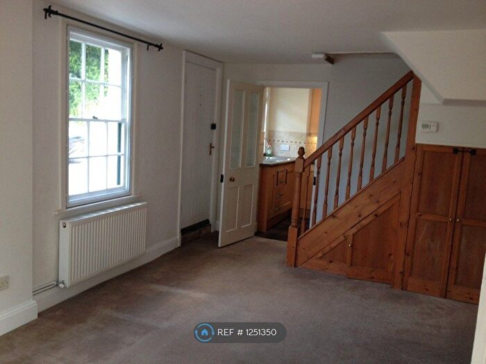 1 Bedroom Semi-Detached House To Rent In The Street, Farnham, GU10