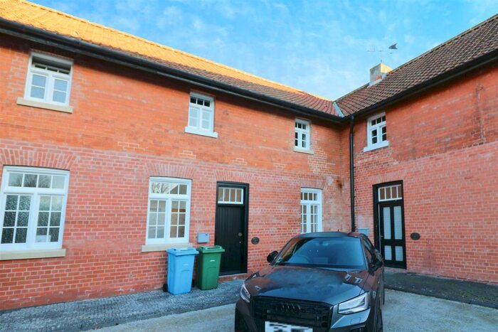 2 Bedroom Cottage To Rent In Wiseton, Doncaster, DN10