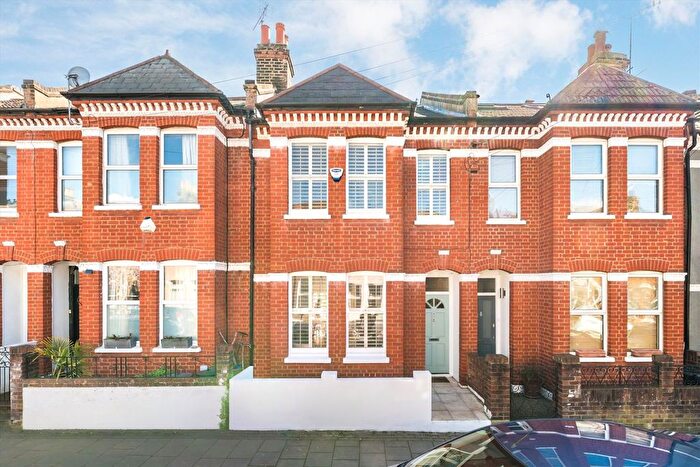 3 Bedroom Terraced House For Sale In Leverson Street, Streatham, SW16