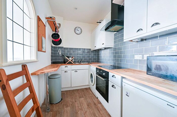 1 Bedroom Flat To Rent In Grange Road, Bermondsey, London, SE1