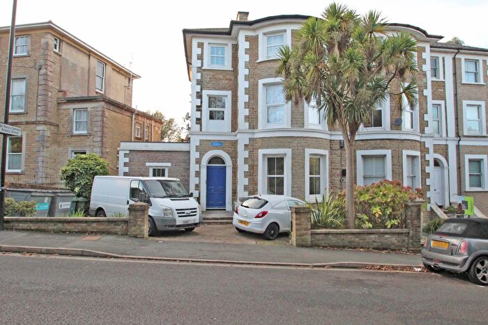 1 Bedroom Flat To Rent In East Hill Road, Ryde, PO33