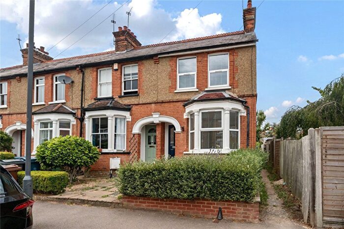 3 Bedroom End Terrace House To Rent In Kingsley Road, Pinner, HA5
