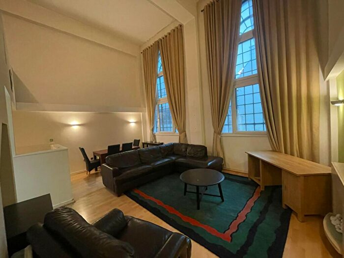 3 Bedroom Apartment To Rent In Hatton Garden, L3