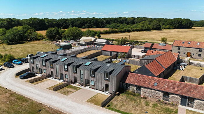 5 Bedroom Barn Conversion For Sale In Box Hedge Meadows, Coalpit Heath, Bristol, BS36