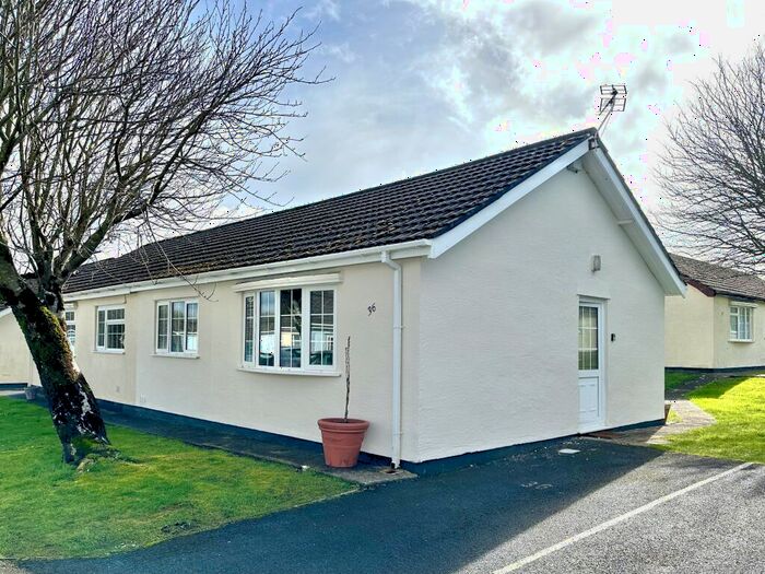 2 Bedroom Bungalow For Sale In Gower Holiday Village, Monksland Road, Scurlage, Swansea, SA3