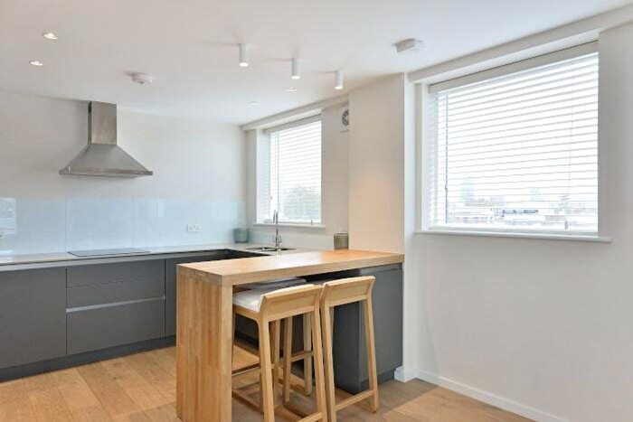 2 Bedroom Flat To Rent In Amwell Street, Charles Allen House, EC1R