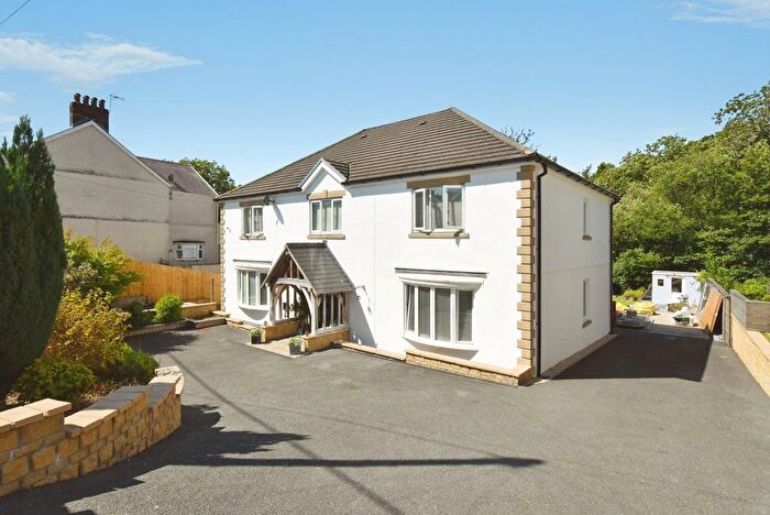 4 Bedroom Detached House For Sale In Tirycoed Road, Glanamman, Ammanford, Carmarthenshire, SA18