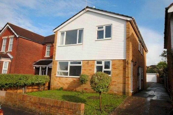 2 Bedroom Maisonette To Rent In Ash Tree Road, Southampton, Hampshire, SO18