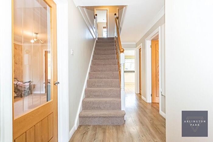 4 Bedroom Detached House For Sale In Walnut Close, Taverham, Norwich, NR8