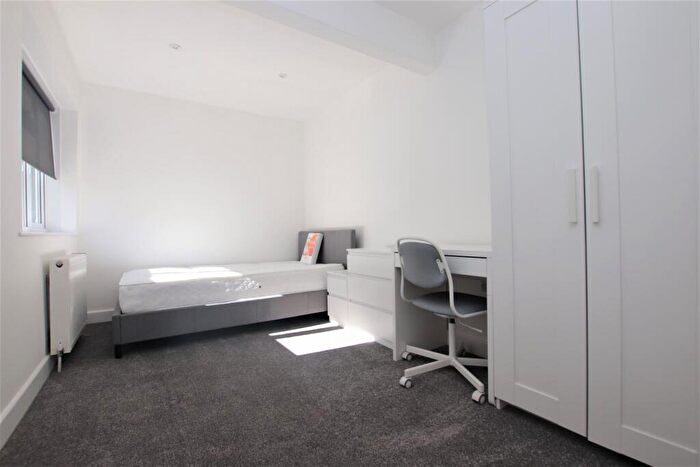 5 Bedroom Terraced House To Rent In Rush Hill, Bath, BA2