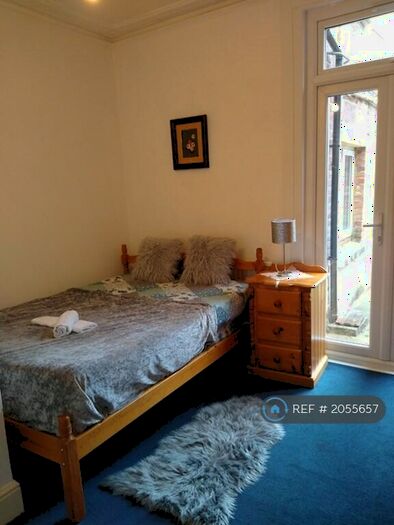 2 Bedroom Flat To Rent In Wood Green, London, N22