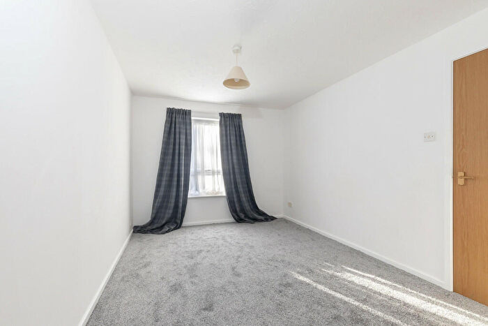 1 Bedroom Flat To Rent In Old Station Drive, Cheltenham, GL53
