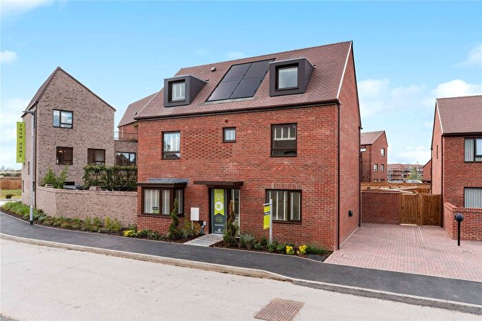 5 Bedroom Detached House For Sale In Cambridge Road, Cambridge, CB3