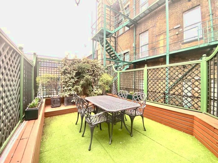 1 Bedroom Flat To Rent In Russell Street, Covent Garden, London, WC2B