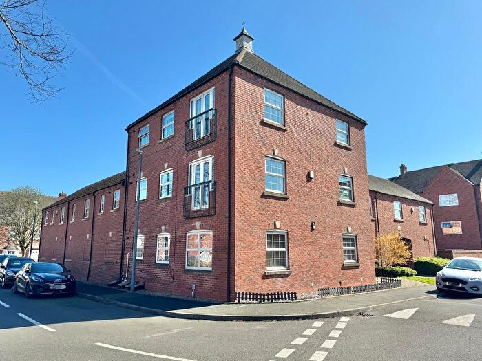 1 Bedroom Detached House For Sale In David Harman Drive, West Bromwich, B71