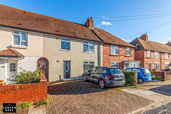3 Bedroom Terraced House For Sale In Crofton Road, Milton, PO4